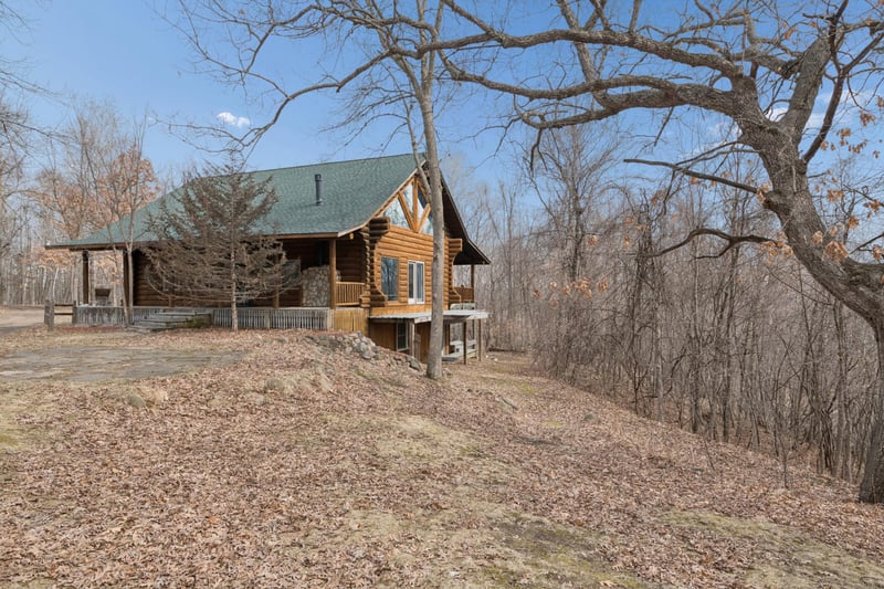42615 Daisy Ave, Harris, MN 55032