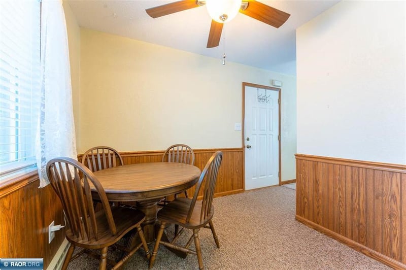 404 Kent Rd, Hoyt Lakes, MN 55750
