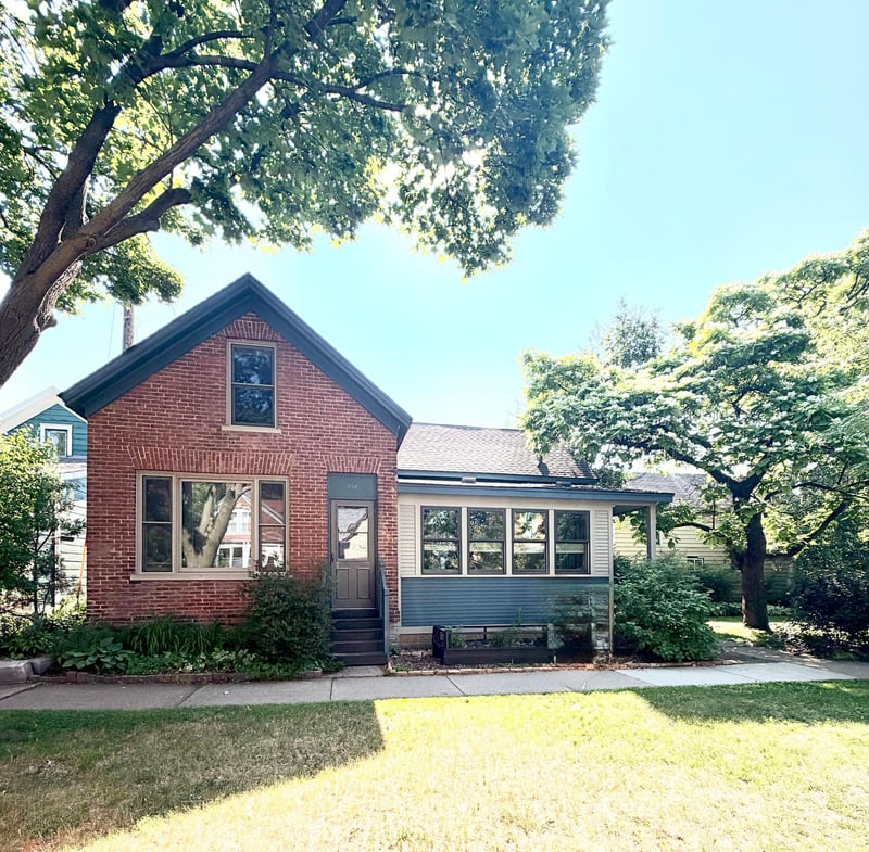 254 Western Ave S, Saint Paul, MN 55102