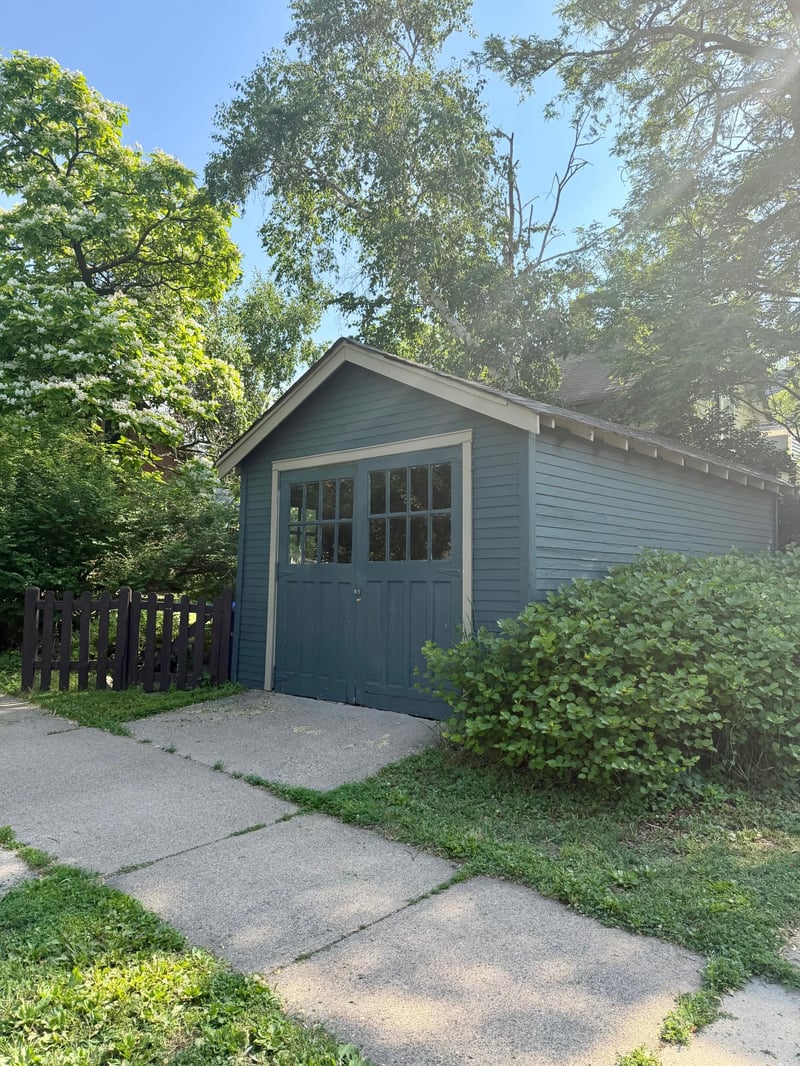254 Western Ave S, Saint Paul, MN 55102