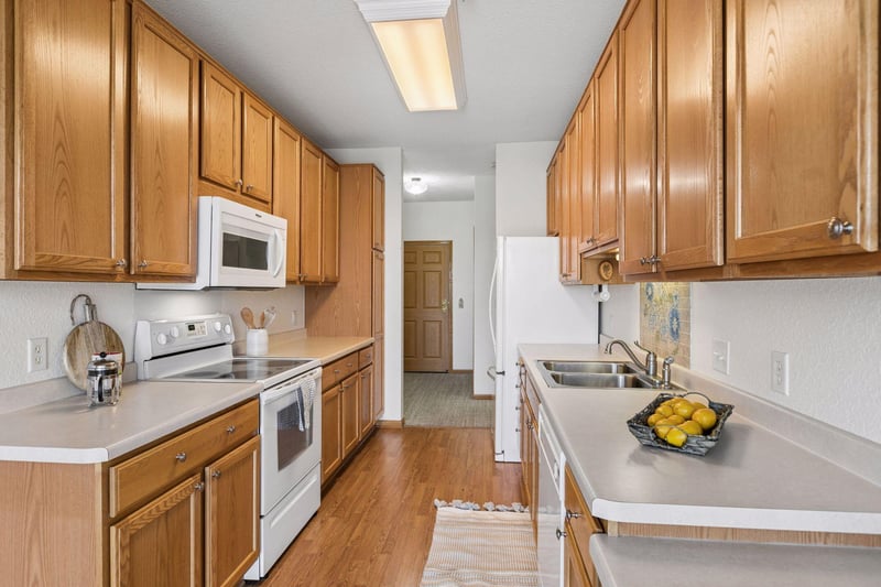 100 Clydesdale Trl #110, Medina, MN 55340