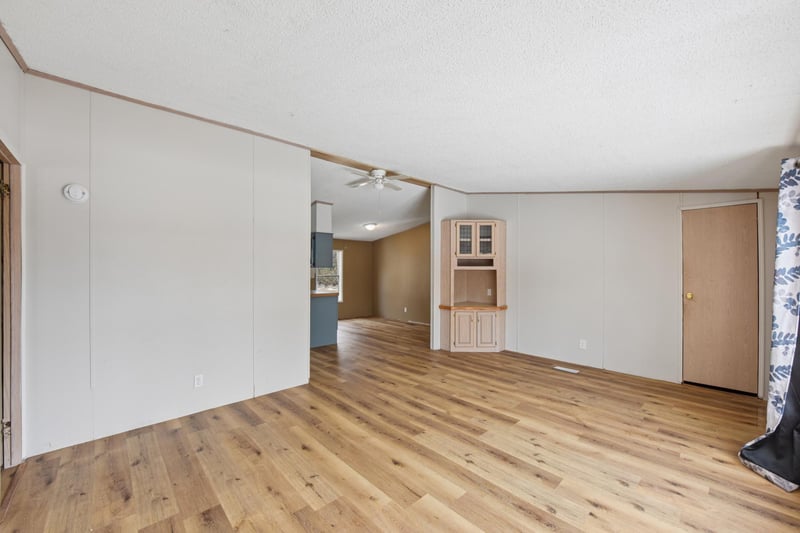 109 Hialeah St, Osceola, WI 54020