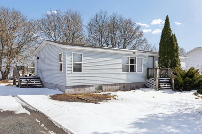 109 Hialeah St, Osceola, WI 54020