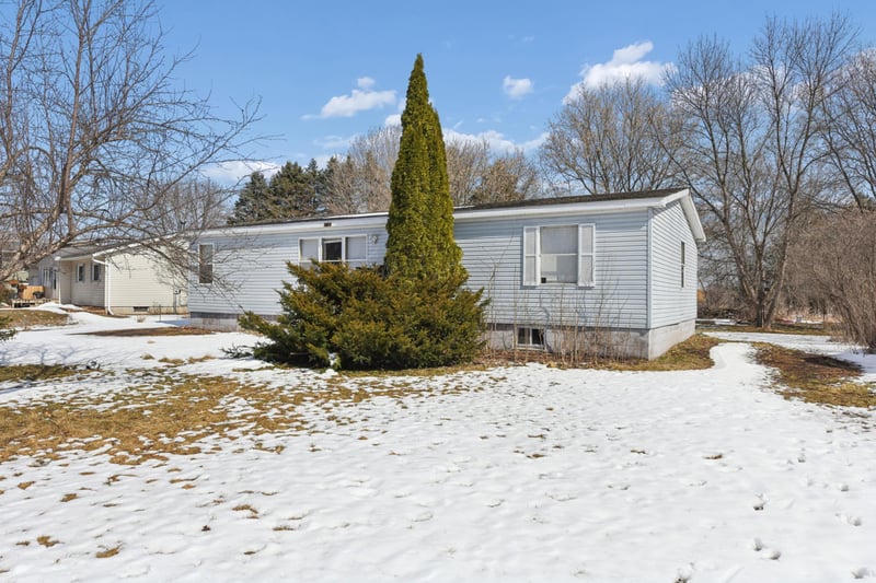 109 Hialeah St, Osceola, WI 54020