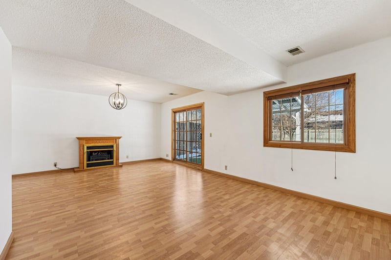 9205 29th Ave N, New Hope, MN 55427