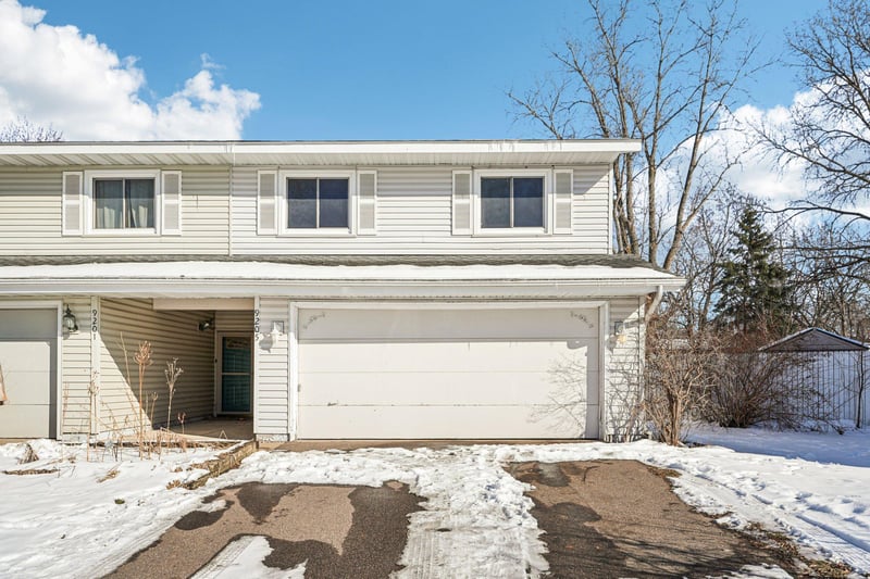 9205 29th Ave N, New Hope, MN 55427