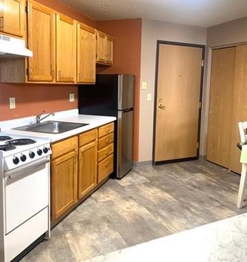31 Chestnut St E #5, Trimont, MN 56176
