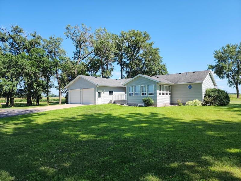 34907 790th Ave, Madelia, MN 56062