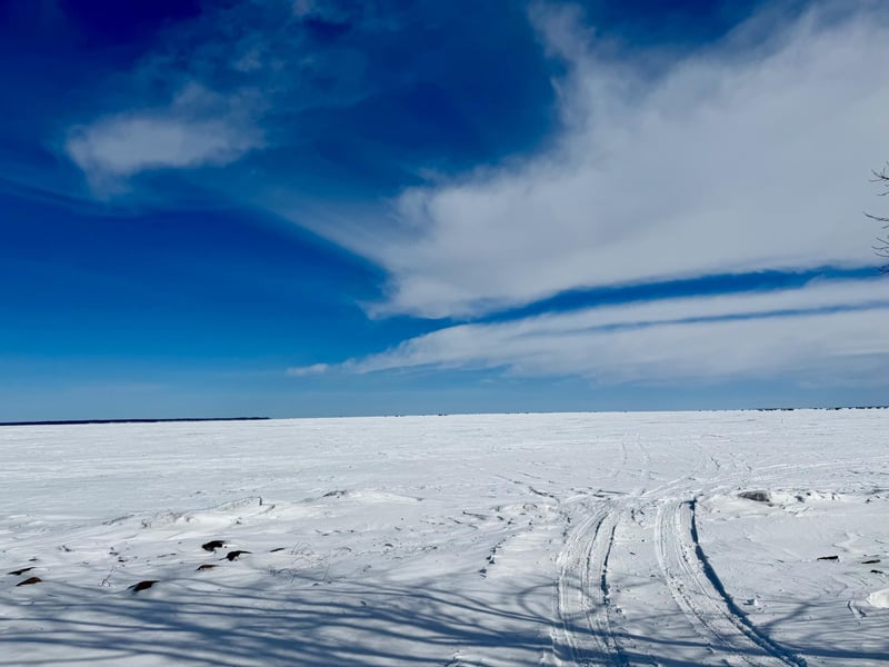 38492 Beach St, Warroad, MN 56763