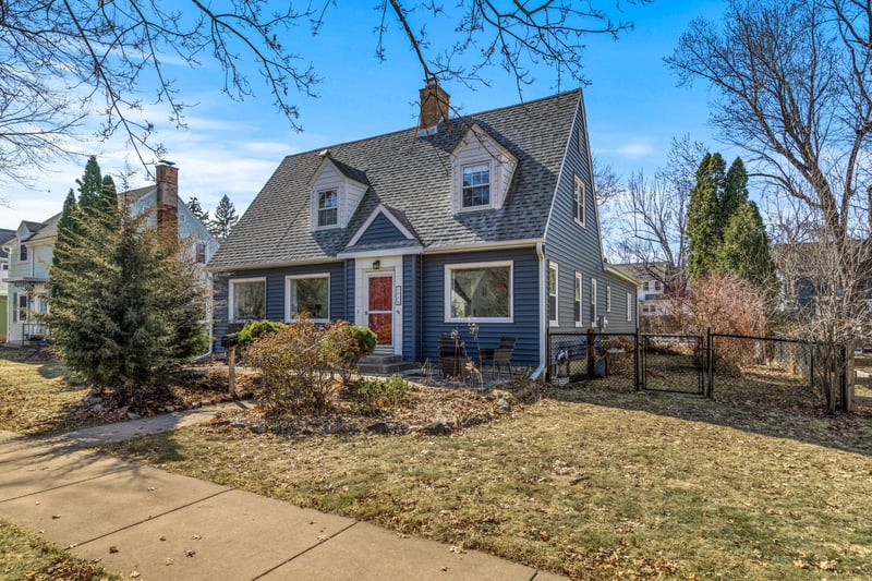 1622 Frederic St, Eau Claire, WI 54701