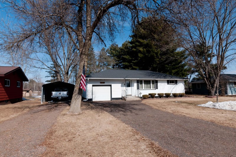 1005 W Poplar Ave, Cameron, WI 54822