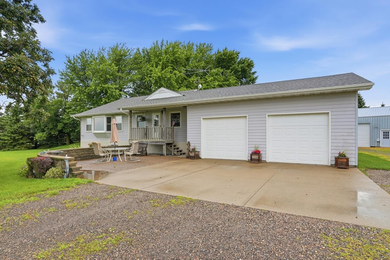 38018 260th St, Arlington, MN 55307