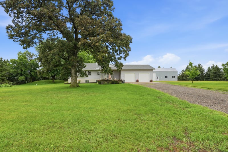38018 260th St, Arlington, MN 55307