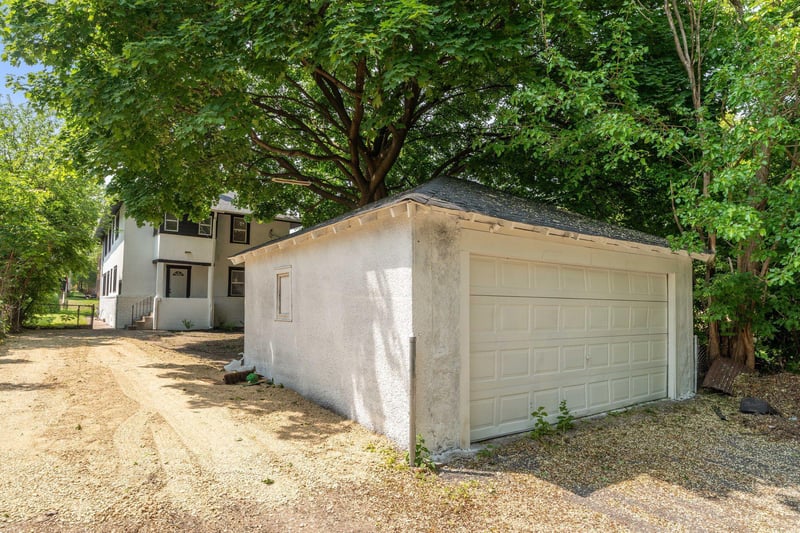 987 Dayton Ave, Saint Paul, MN 55104