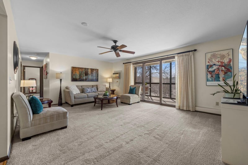 4360 Brookside Ct #304, Edina, MN 55436