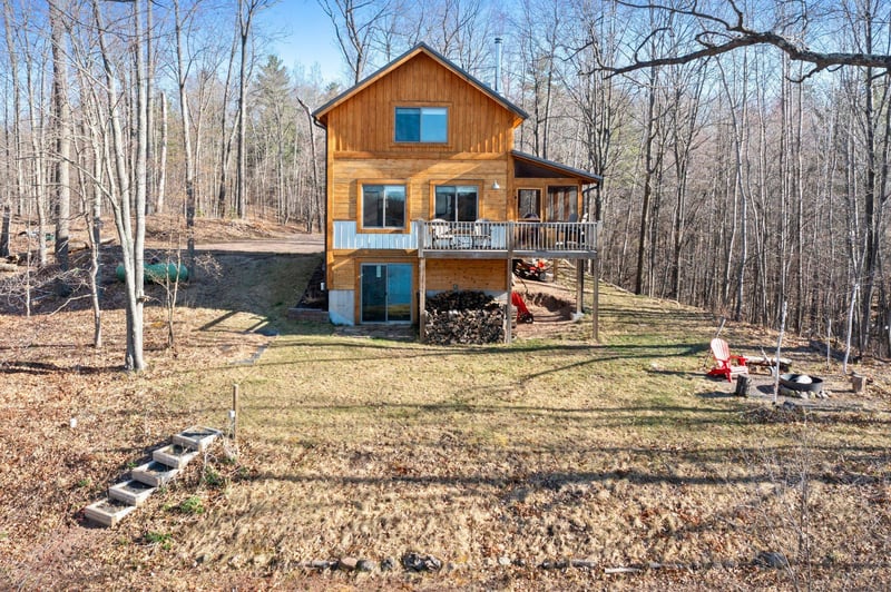 N8065 Wolf Ln, Hayward, WI 54843