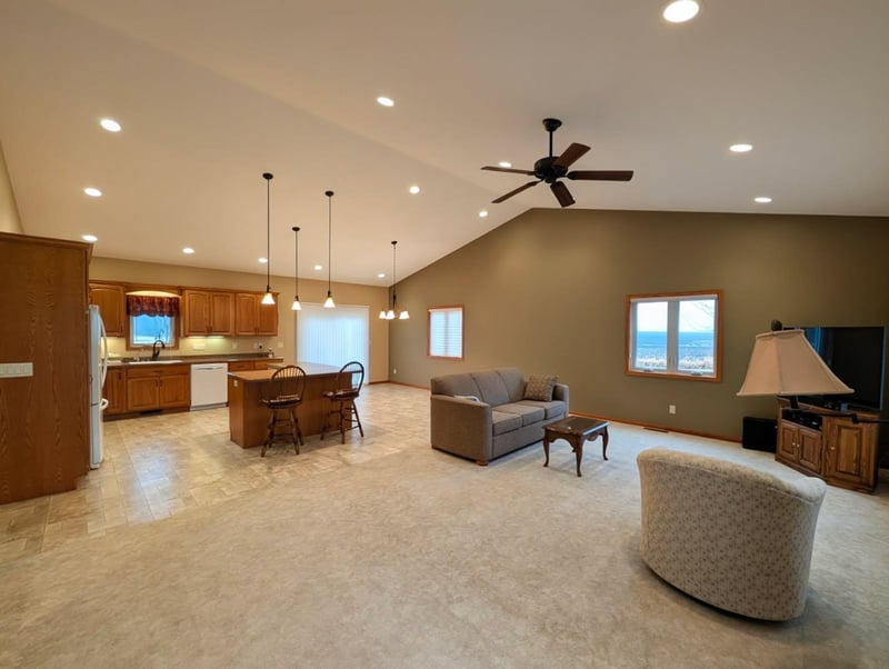 2033 Park Ave, Montevideo, MN 56265