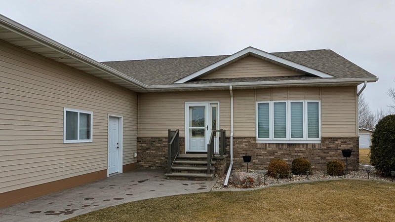 2033 Park Ave, Montevideo, MN 56265