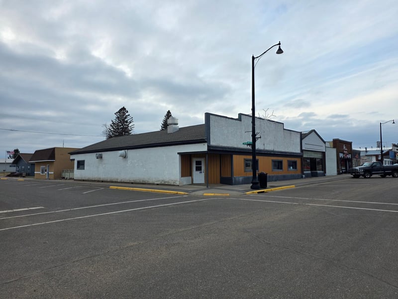 131 S Main St, Luck, WI 54853