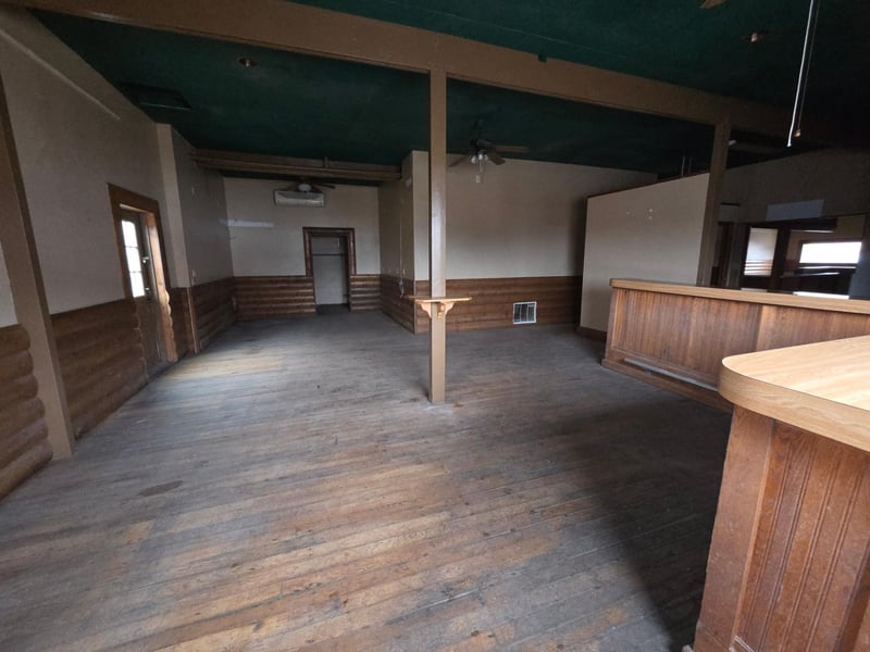 131 S Main St, Luck, WI 54853