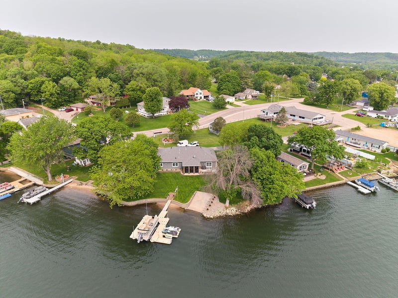 56814 402nd Ave, Mazeppa, MN 55956