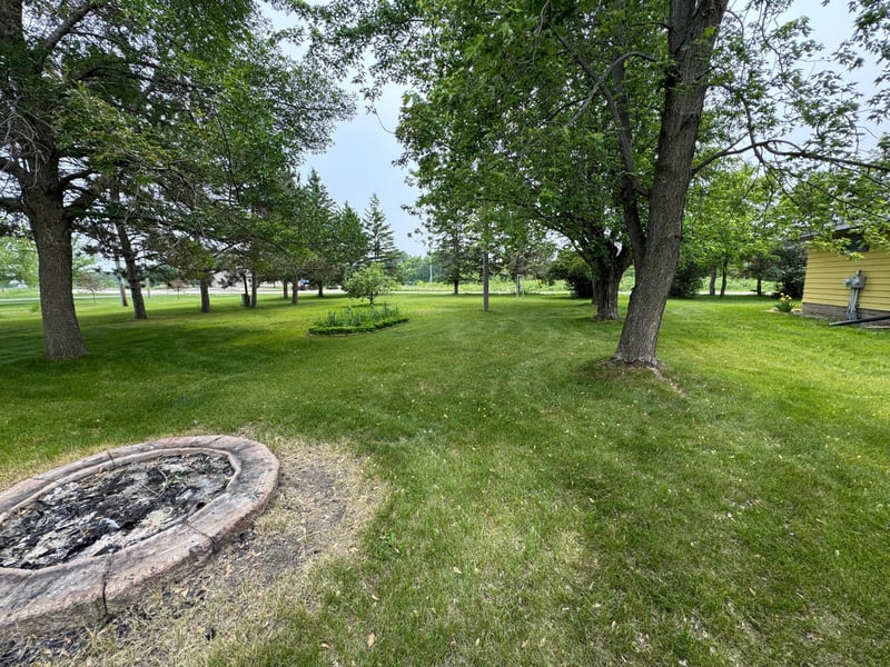 106 Oak Ave, Ottertail, MN 56571
