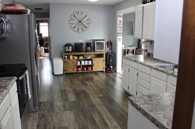 308 Lois Ave S, Herman, MN 56248
