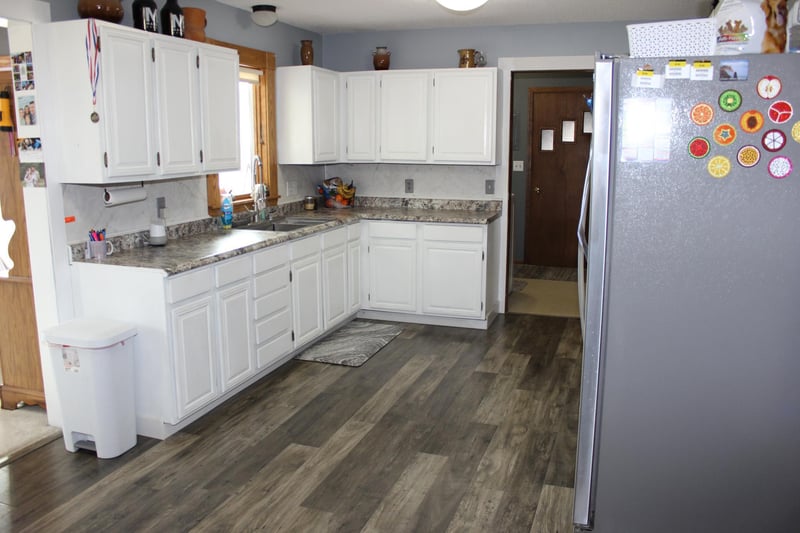 308 Lois Ave S, Herman, MN 56248