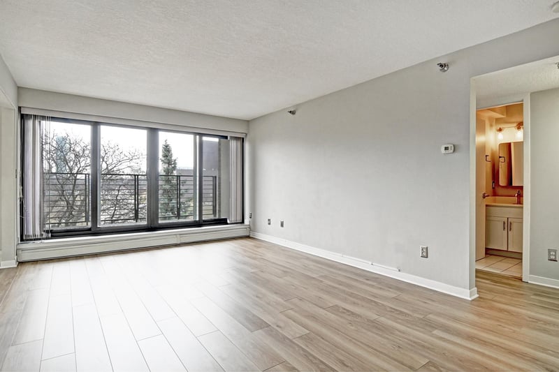 50 Groveland Ter #C209, Minneapolis, MN 55403