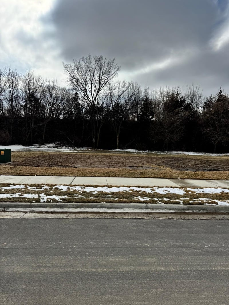 2405 Lake Ave, New Ulm, MN 56073