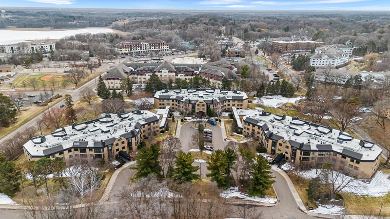 14601 Atrium Way #332, Minnetonka, MN 55345