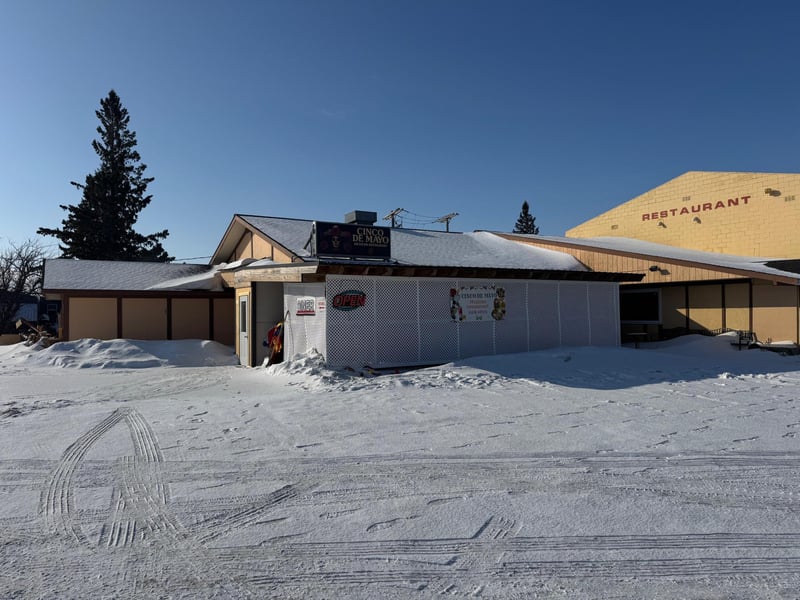 806 3rd St NW, Roseau, MN 56751