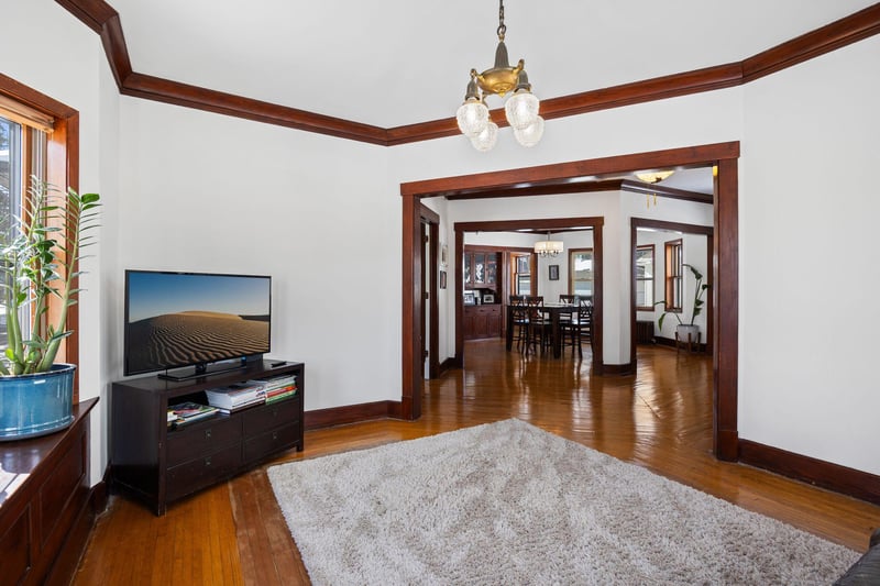 219 Park Pl W, Norwood Young America, MN 55368