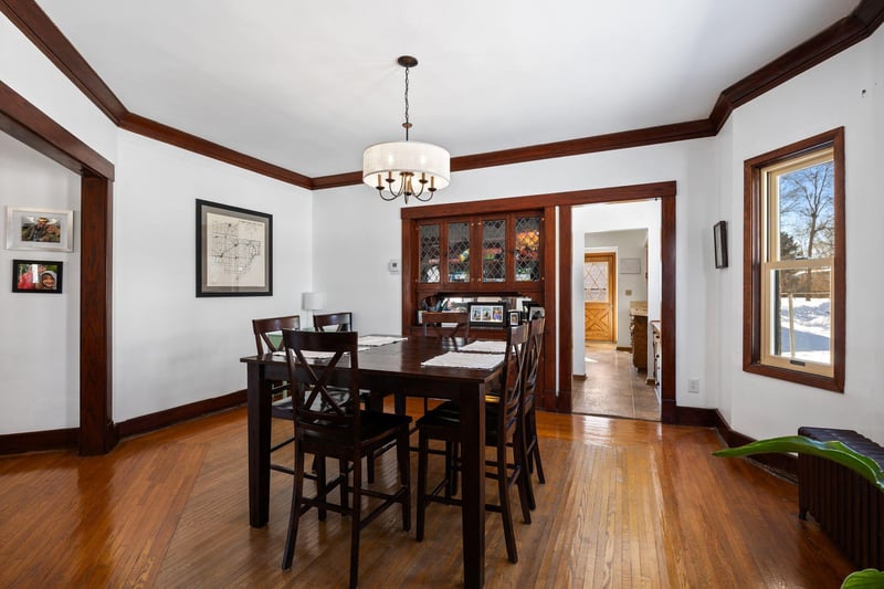 219 Park Pl W, Norwood Young America, MN 55368