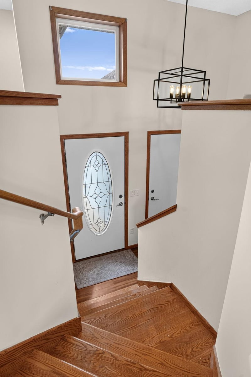 3020 Asarum Ct, Shakopee, MN 55379