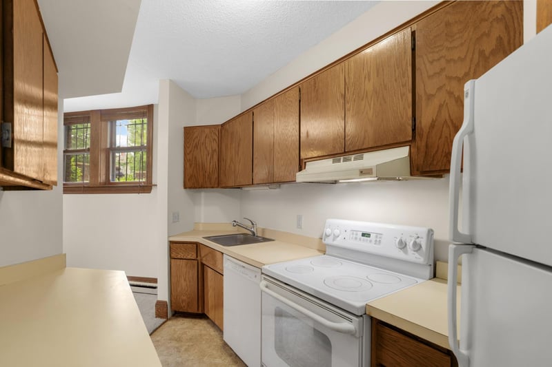 385 Laurel Ave #10, Saint Paul, MN 55102