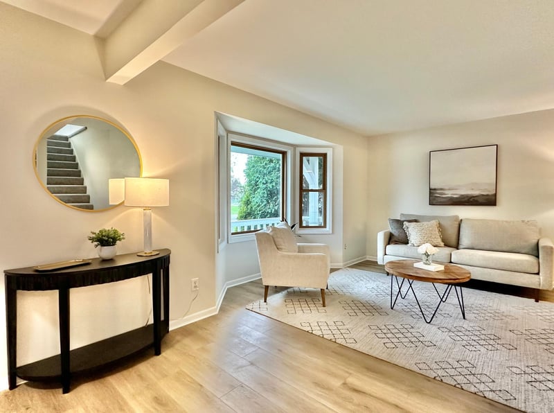 809 Wagon Wheel Trl, Mendota Heights, MN 55120