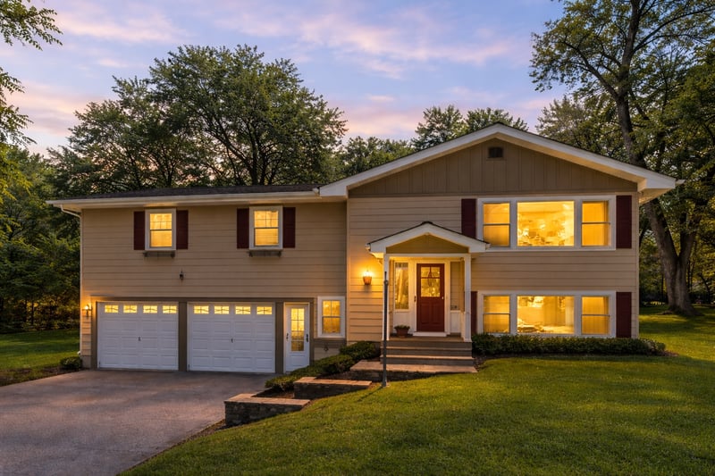 5301 Oakwood Dr, White Bear Twp, MN 55110