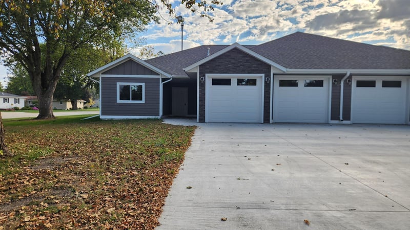 901 7th Ave Sw, Pipestone, MN 56164