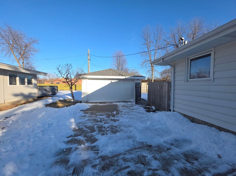 729 Elm Ct, Le Sueur, MN 56058