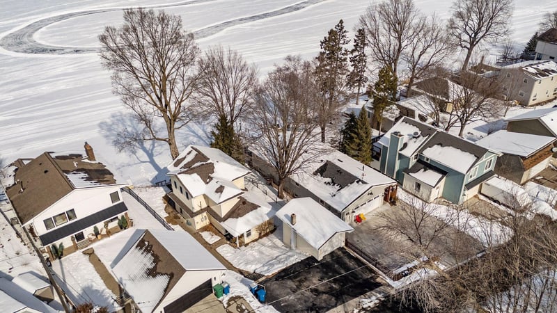 5338 Piper Rd, Mound, MN 55364