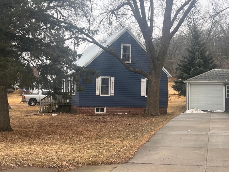 202 Grant St S, Lake Benton, MN 56149