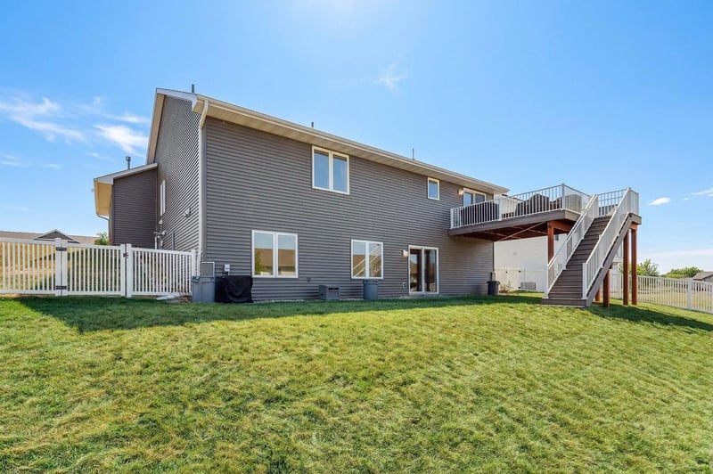 310 Falcon Rn, Eagle Lake, MN 56024