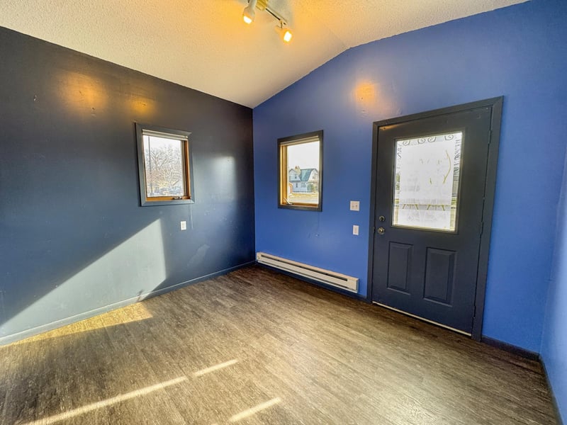 19 N Walker Ave, New York Mills, MN 56567