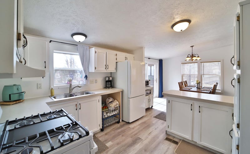2188 E Five Point Lake Dr NW, Hackensack, MN 56452