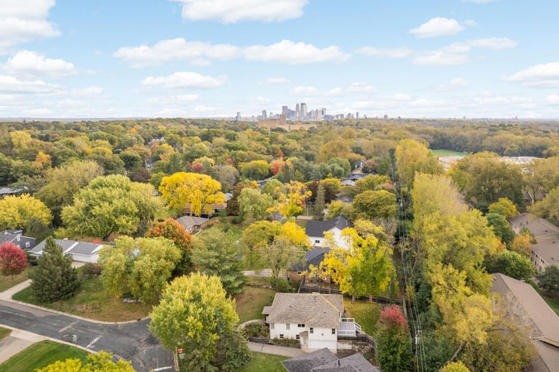 4545 Douglas Ave, Golden Valley, MN 55416