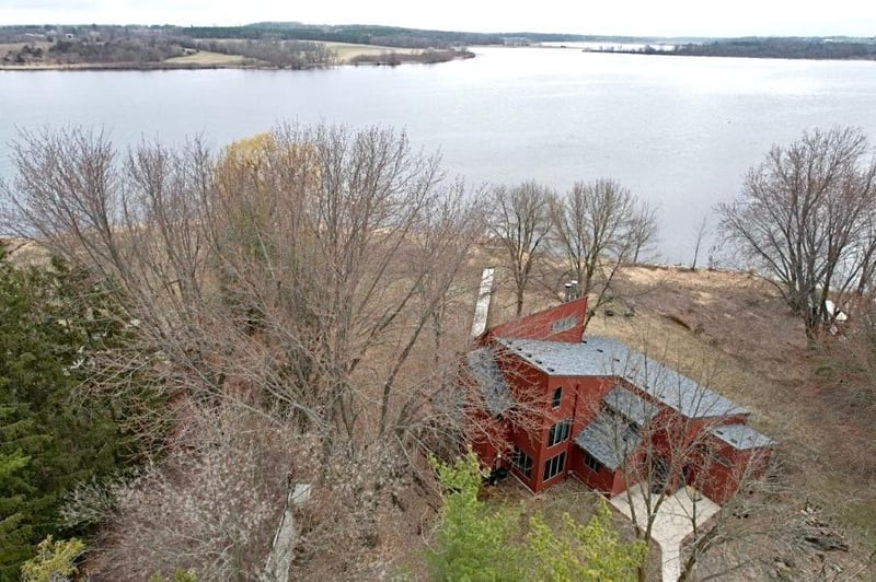 19512 Two Rivers Rd, Avon, MN 56310