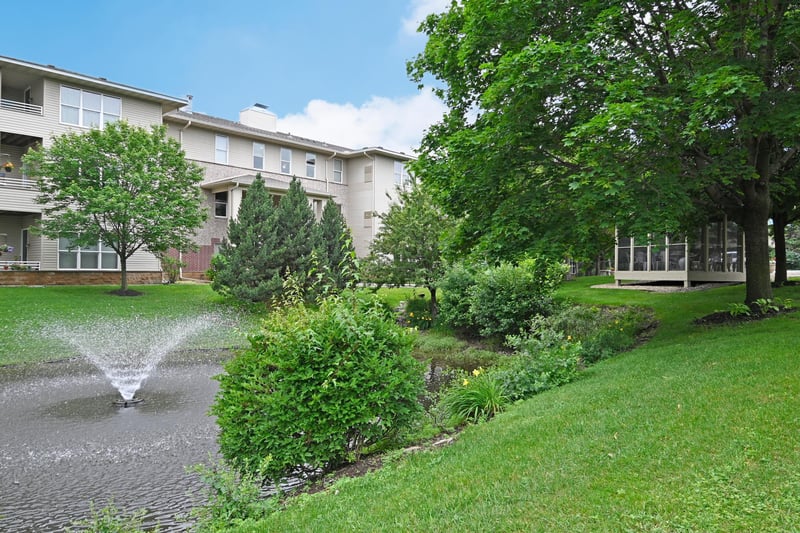 9225 Medicine Lake Rd #105B, Golden Valley, MN 55427