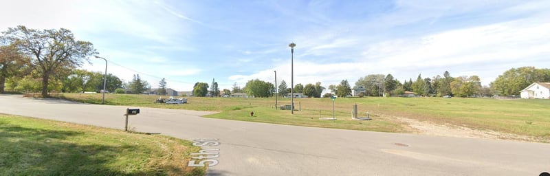 6011 6th St, Lake Park, MN 56554