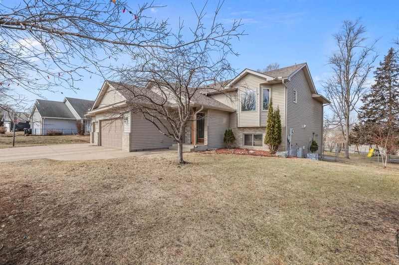 6161 144th Ln NW, Anoka, MN 55303